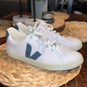 Veja Esplar Sneakers - Free People